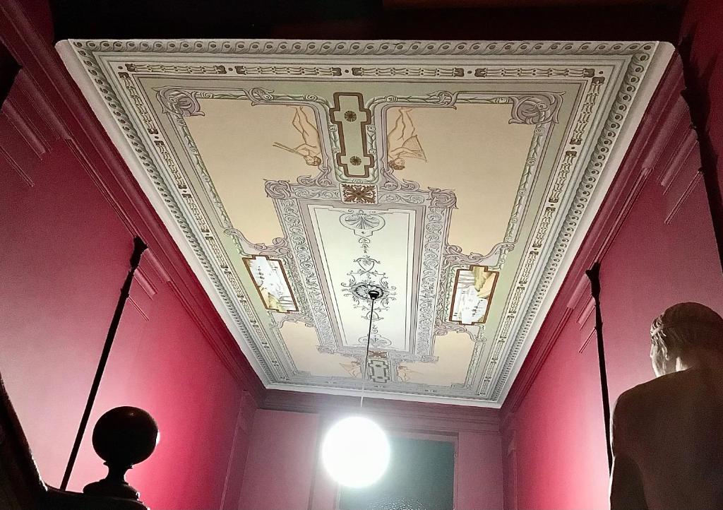 VASILIKON Hotel 1888 the past is present HISTORICAL PRESERVATION MONUMENT - Resim 5