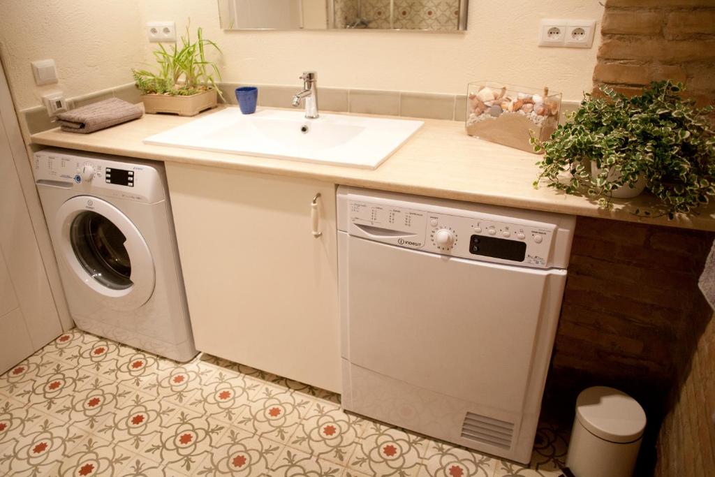 Kuchyň nebo kuchyňský kout v ubytování Authentic Charming Apartment/Wifi/Air Conditioning