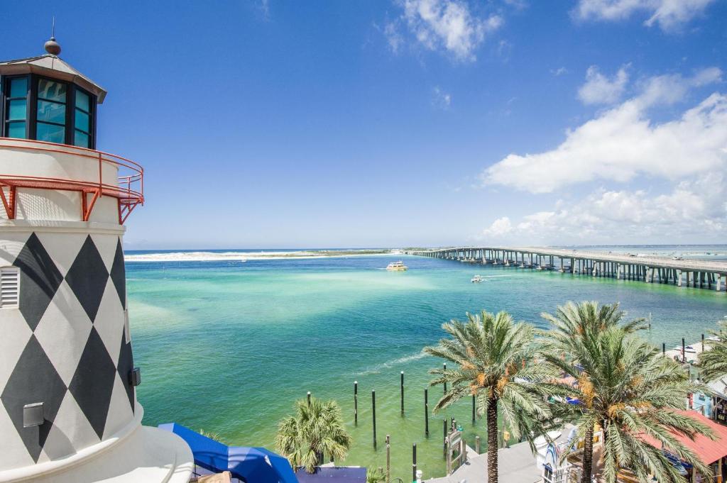 Emerald Grande W222- Rexford's BEACH Retreat, Destin – Updated 2024 Prices