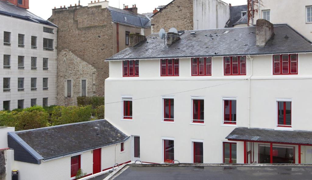 Logis Hotel Chateaubriand - Resim 6