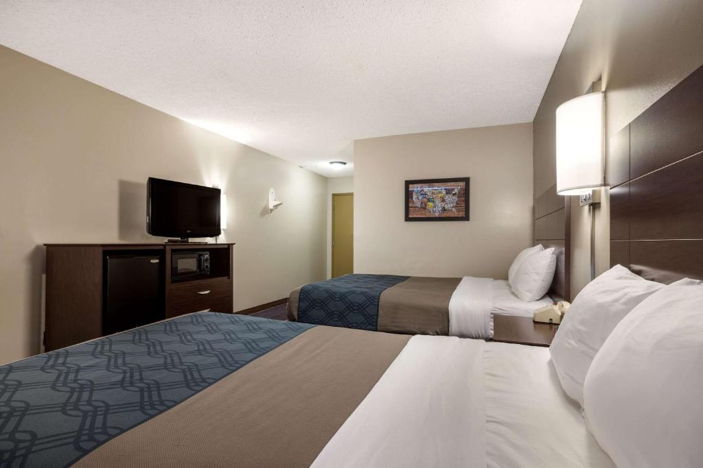 Econo Lodge Darien Lakes - Habitación Doble Con Dos Camas Dobles: No Fumar