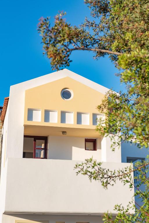 Budova, v ktorej sa apartmán nachádza