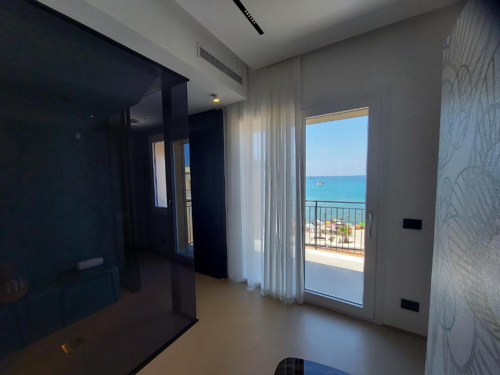 Imagem da galeria de B&B Le Suites di Costanza em Cefalù