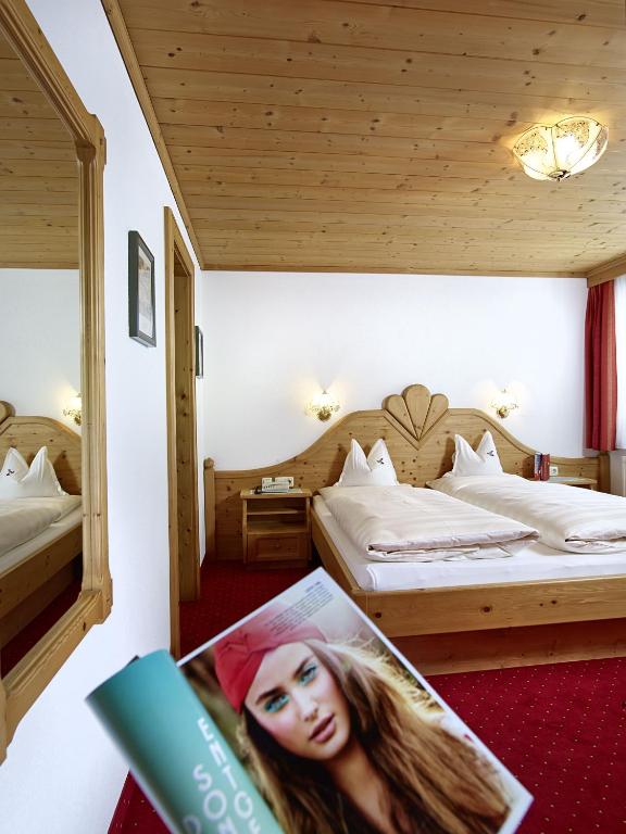 Postel nebo postele na pokoji v ubytování Hotel Traube