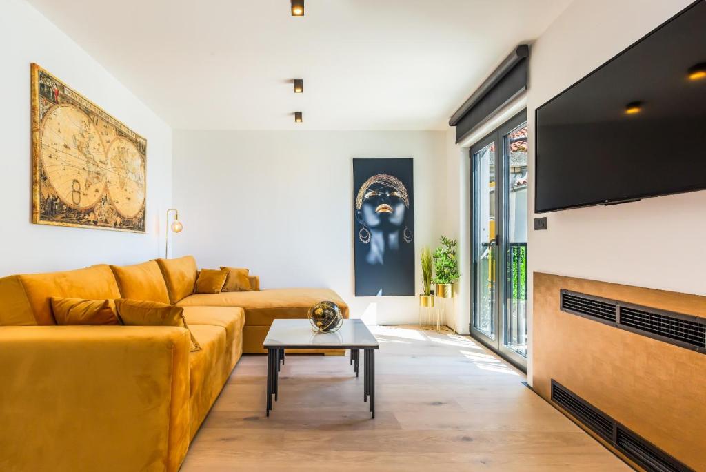 TV a/nebo společenská místnost v ubytování Lux Apartments Marko