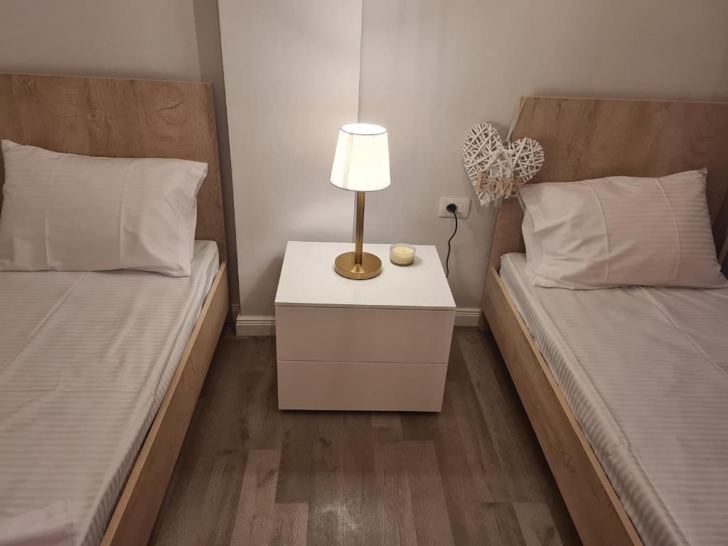 Old Beach Apartment Vlora - Imazhi 9