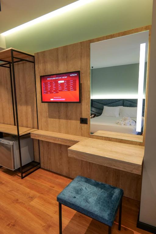 TV a/nebo společenská místnost v ubytování Seawave Hotel