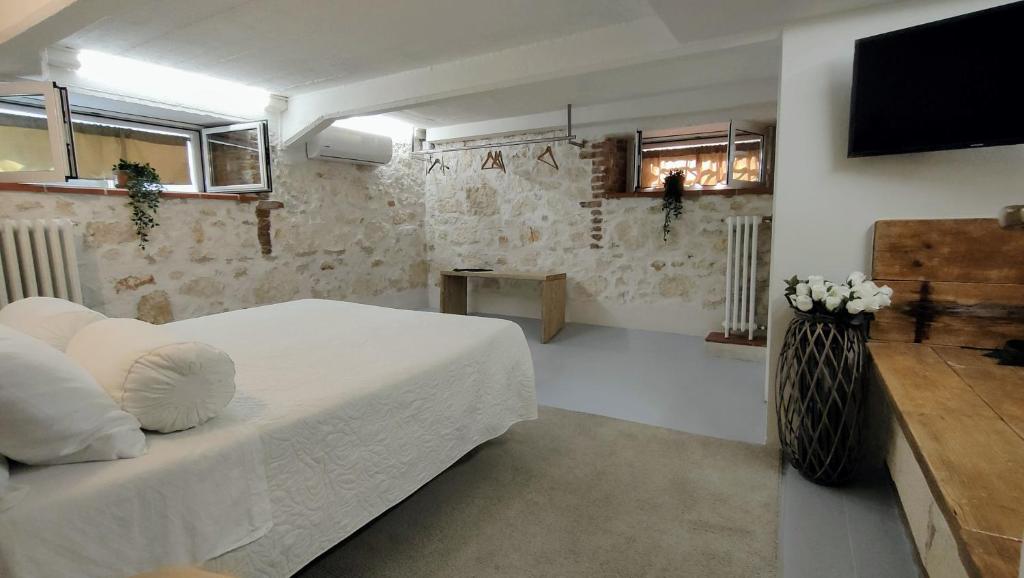 Televízia a/alebo spoločenská miestnosť v ubytovaní Private Room with Exclusive SPA