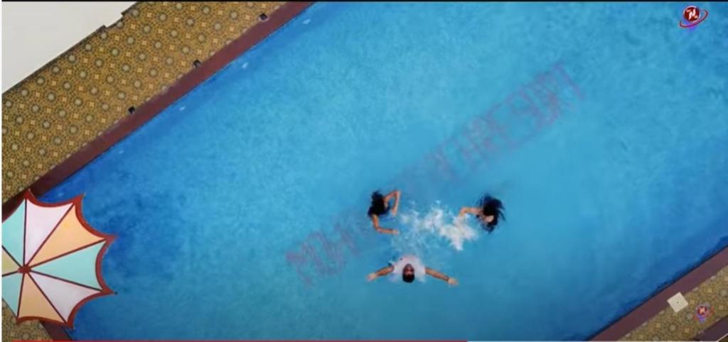 Bazén v ubytování Mohana Beach Resorts Mandarmani nebo v jeho okolí