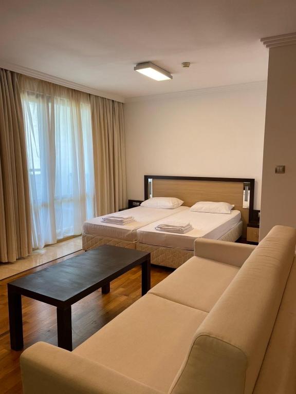 Booking.com: private apartments in Emerald , Ravda, Bulgaria - 160  Comentarii de la clienţi . Rezervaţi la hotel acum!