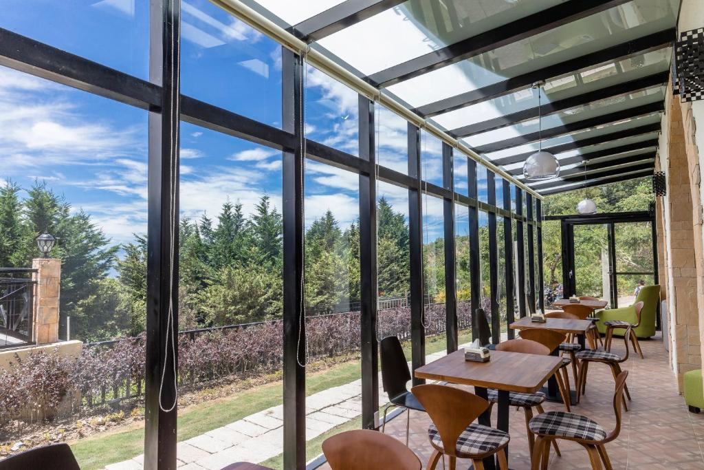 Balkón nebo terasa v ubytování Le Retour Du Printemps Villa