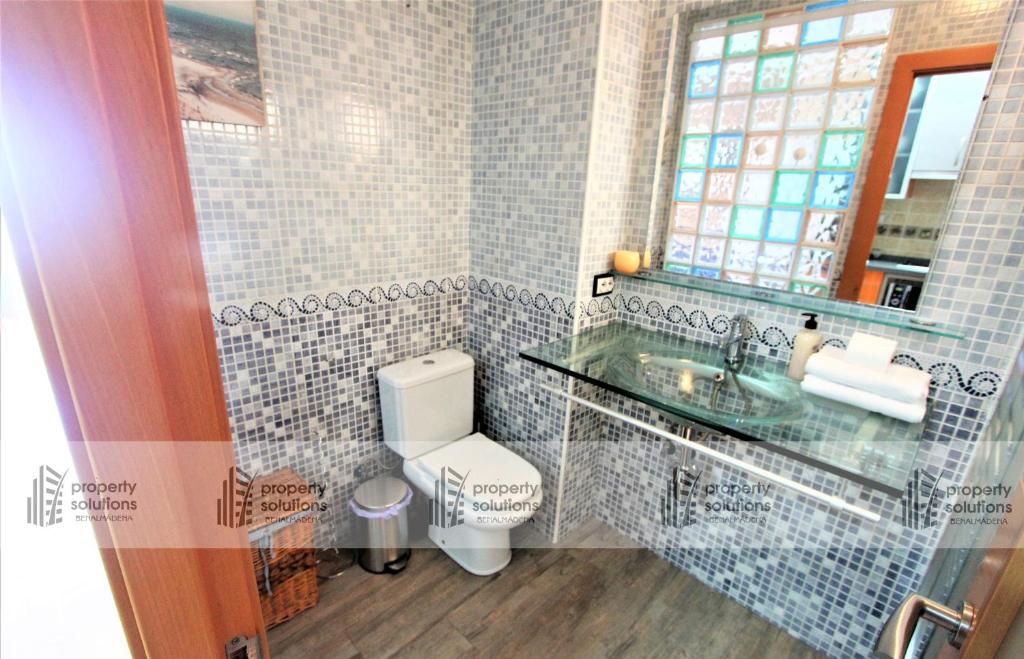 Koupelna v ubytování 335 IRIS APARTAMENTOS - Piscina Y Playa - Perfecta ubicación - Excelente conexión wifi