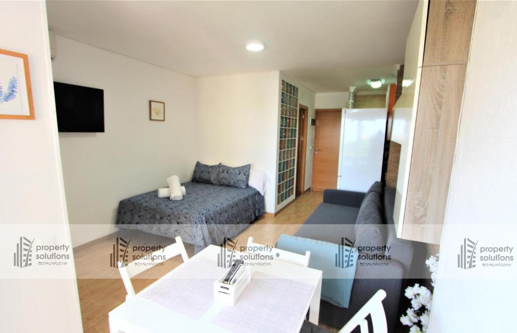 Posezení v ubytování 335 IRIS APARTAMENTOS - Piscina Y Playa - Perfecta ubicación - Excelente conexión wifi