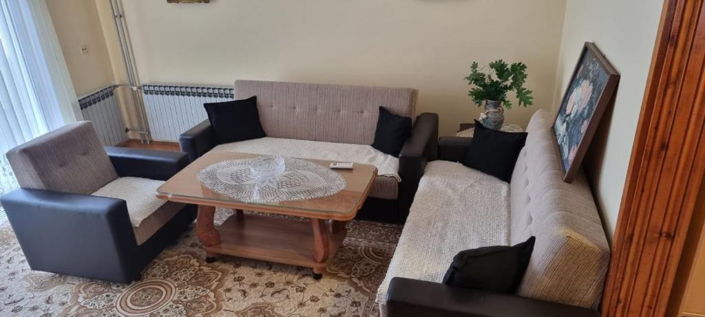 Zuban Home