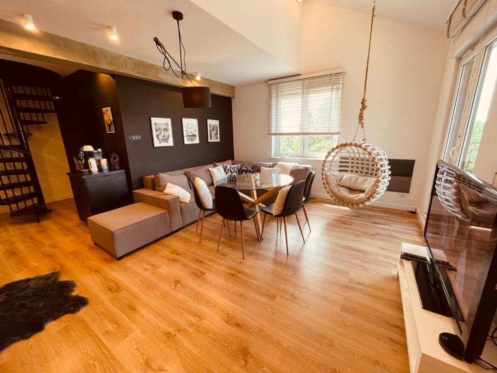 Apartamenty KTW PENTHOUSE z TARASEM - Suite Dúplex