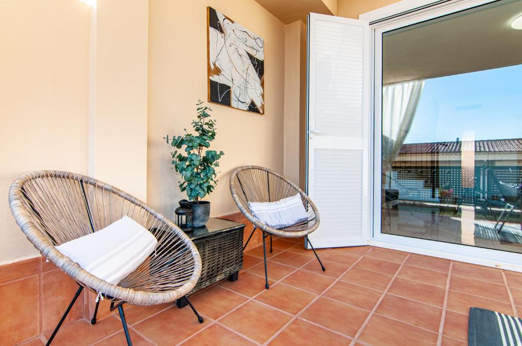Balkón nebo terasa v ubytování Luxury Townhouse with panoramic sea view