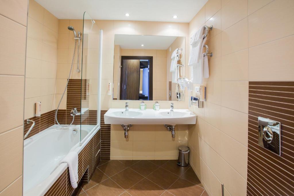 Qubus Hotel Łódź - Tweepersoonskamer