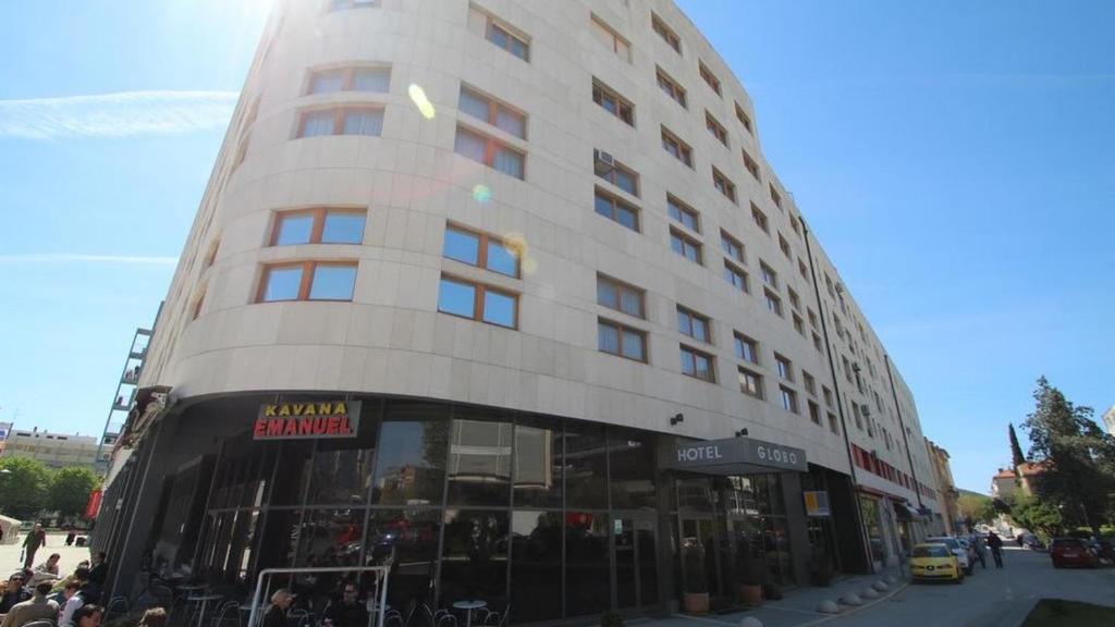 Budova, v ktorej sa apartmán nachádza