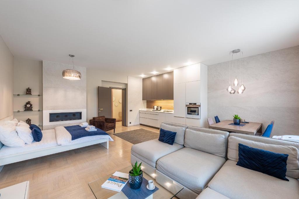 NEW LUXURY Apt with AC&PARKING in the center of Prague