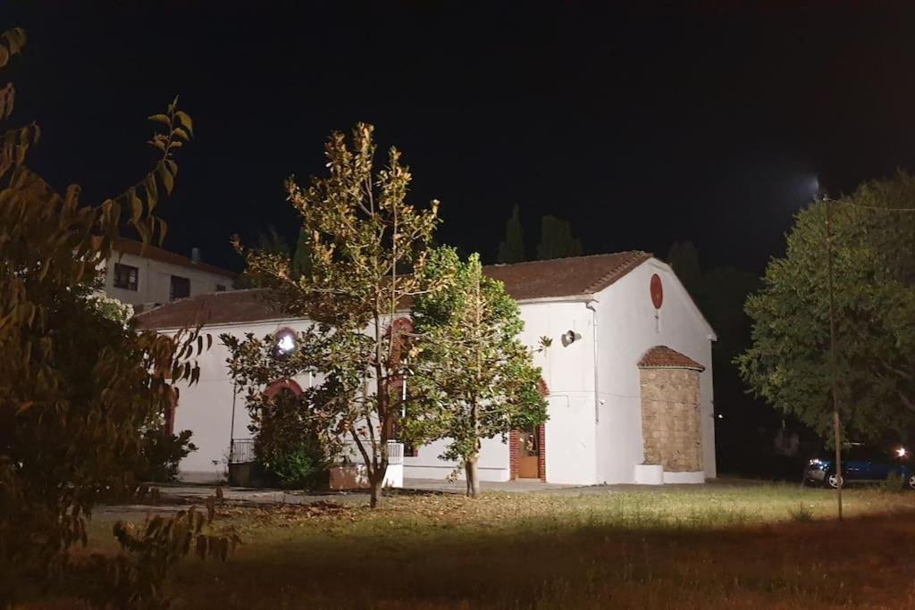 Ιkia Zmas - Casa De Cuatro Dormitorios
