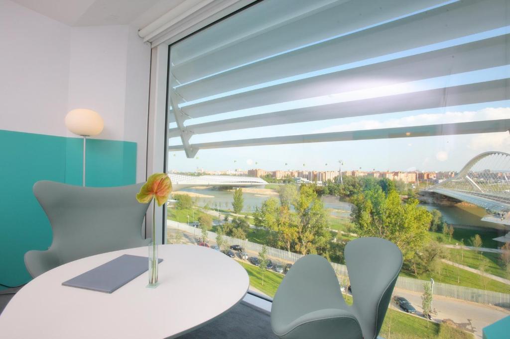 
Double Room with View
