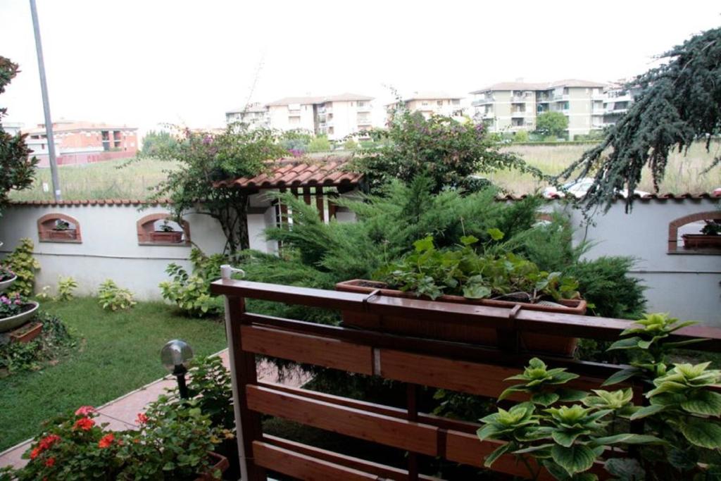Ogród w obiekcie B&B Domus Gratiae