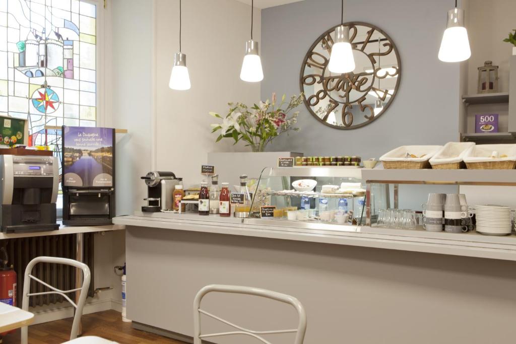 Logis Hôtel Duquesne - Resim 11