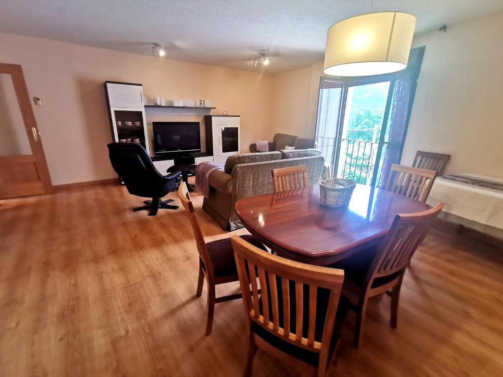 Kuchyň nebo kuchyňský kout v ubytování Riaza Vacacional - Apartamento en el centro