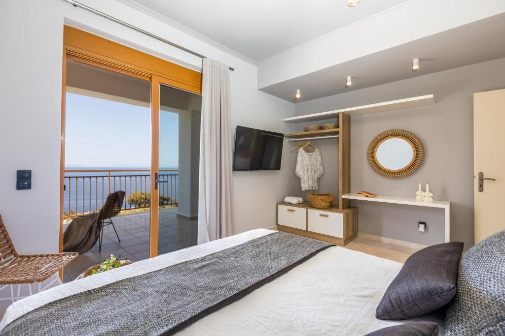 A bed or beds in a room at Villa Di Capri