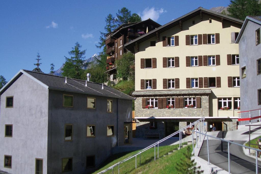 Photo de la galerie de l'établissement Zermatt Youth Hostel, à Zermatt