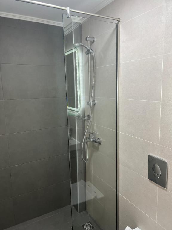 Koupelna v ubytování Lefka Ori City Rooms