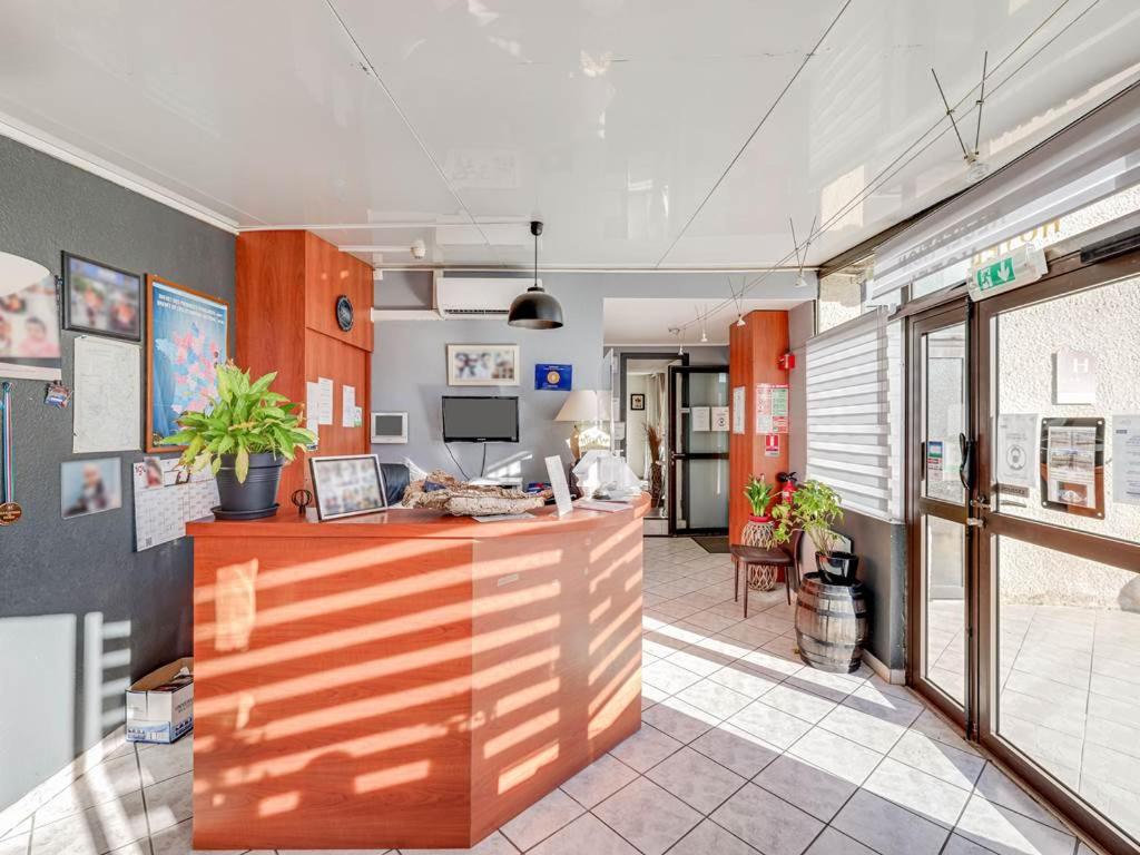Vstupní hala nebo recepce v ubytování Rev'Hotel
