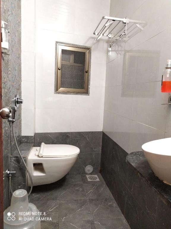 فضای داخلی U LIFE HOTEL در بمبئی - تصویر ۳