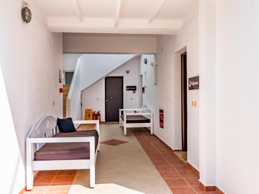 Posezení v ubytování Elounda Alikes Suites & Studios