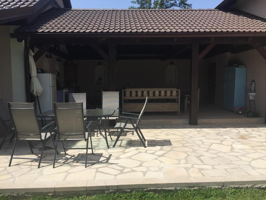 Patio nebo venkovní prostory v ubytování Rekreační dům u Marušky