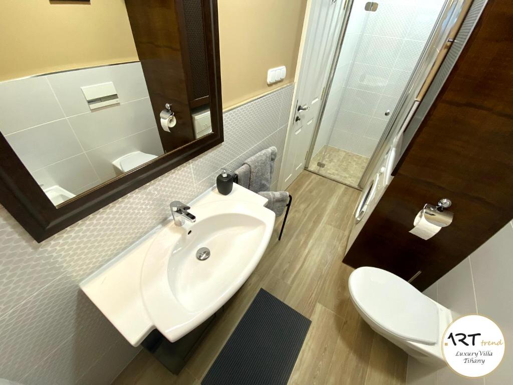 Kúpeľňa v ubytovaní ARTtrend Luxury Villa