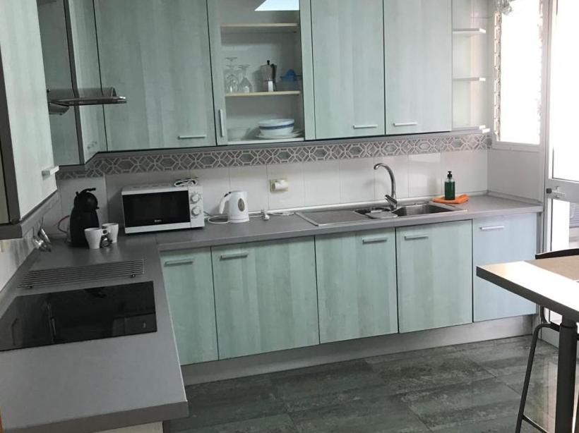 A kitchen or kitchenette at Apartamento mirador del Mar