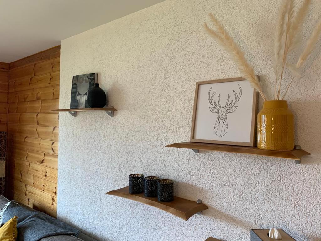 TV a/nebo společenská místnost v ubytování Studio Hauts-de-Nendaz G2 ski in-out