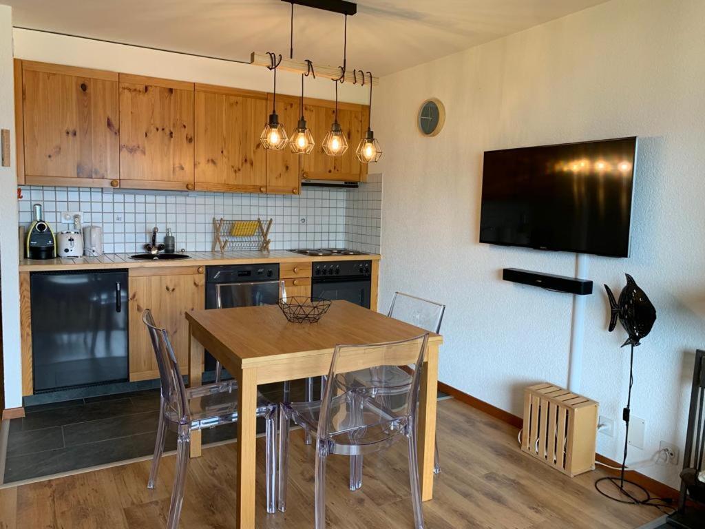 Kuchyň nebo kuchyňský kout v ubytování Studio Hauts-de-Nendaz G2 ski in-out