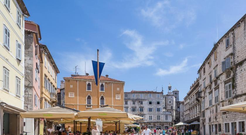 Výhľad na mesto Split alebo výhľad na mesto priamo z apartmánu