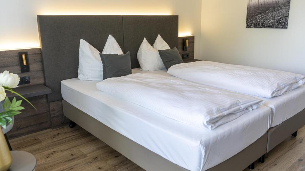 Hotel Kapelle - Budget Double Room