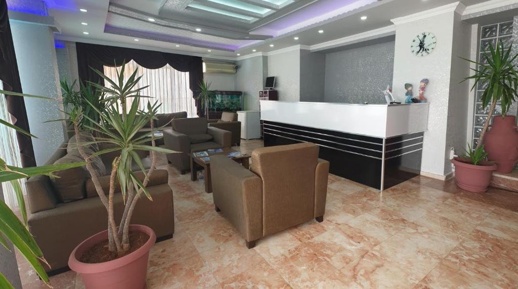 Posezení v ubytování Kartel Hotel