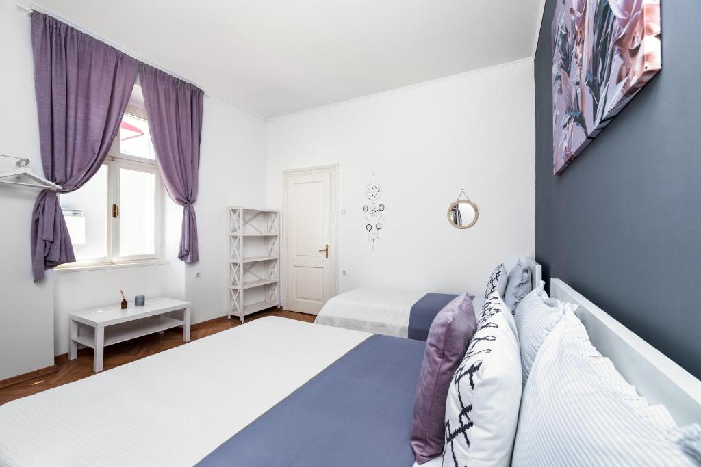 Posteľ alebo postele v izbe v ubytovaní Apartment Martini - Bacvice beach