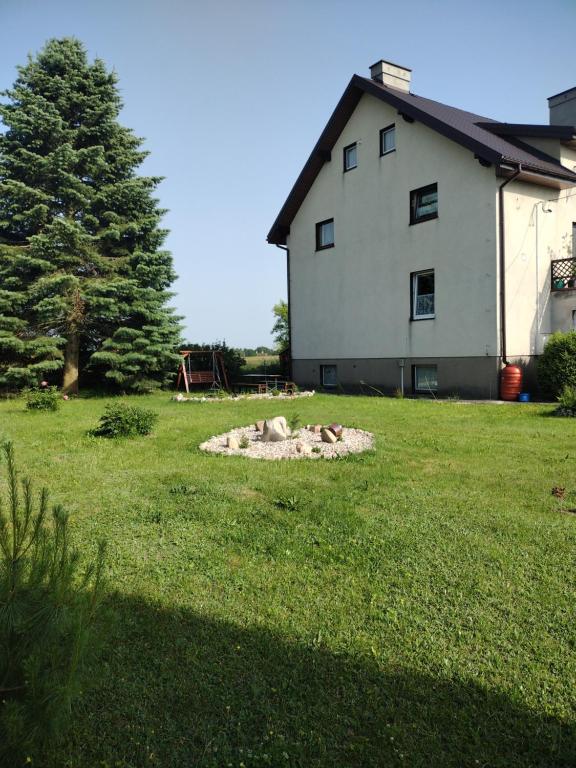 Vonkajšia záhrada v ubytovaní Siedlisko Jelonki