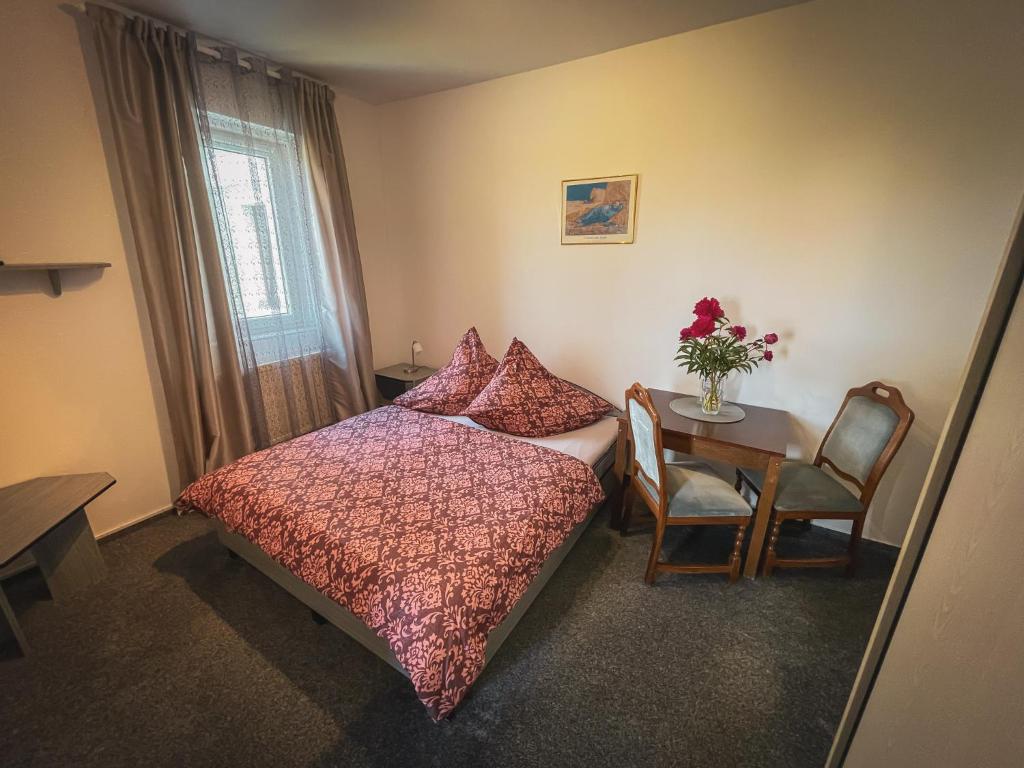 Letto o letti in una camera di Hotel Apartment Faraon
