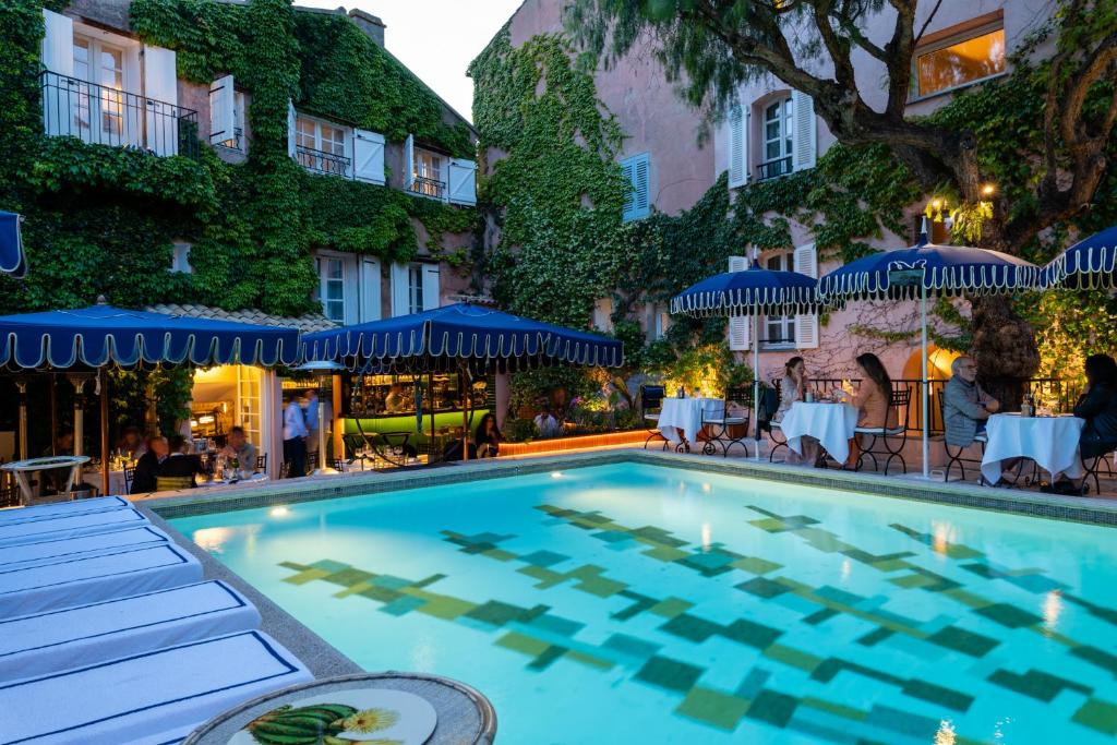 Bazén v ubytování Le Yaca Saint-Tropez nebo v jeho okolí