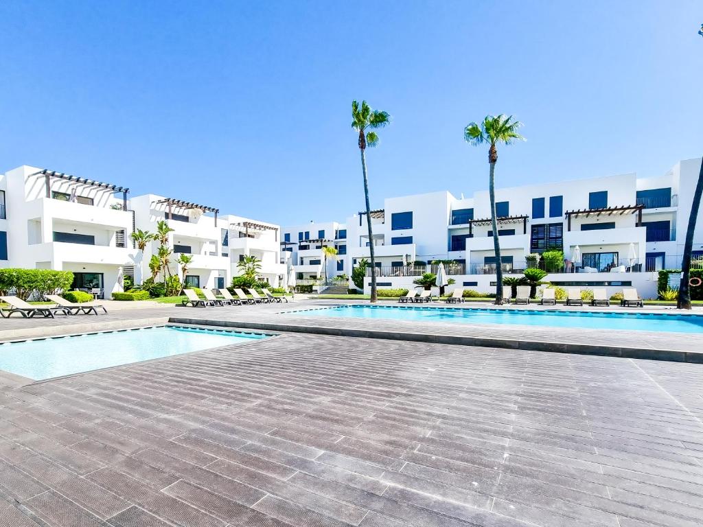 FLH Vilamoura Villa Rosa Golf Apartment with Pool