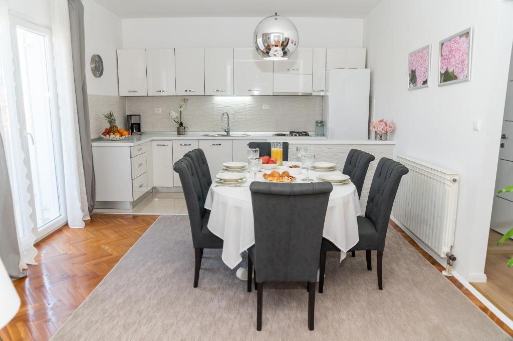 Apartments Doris - 12