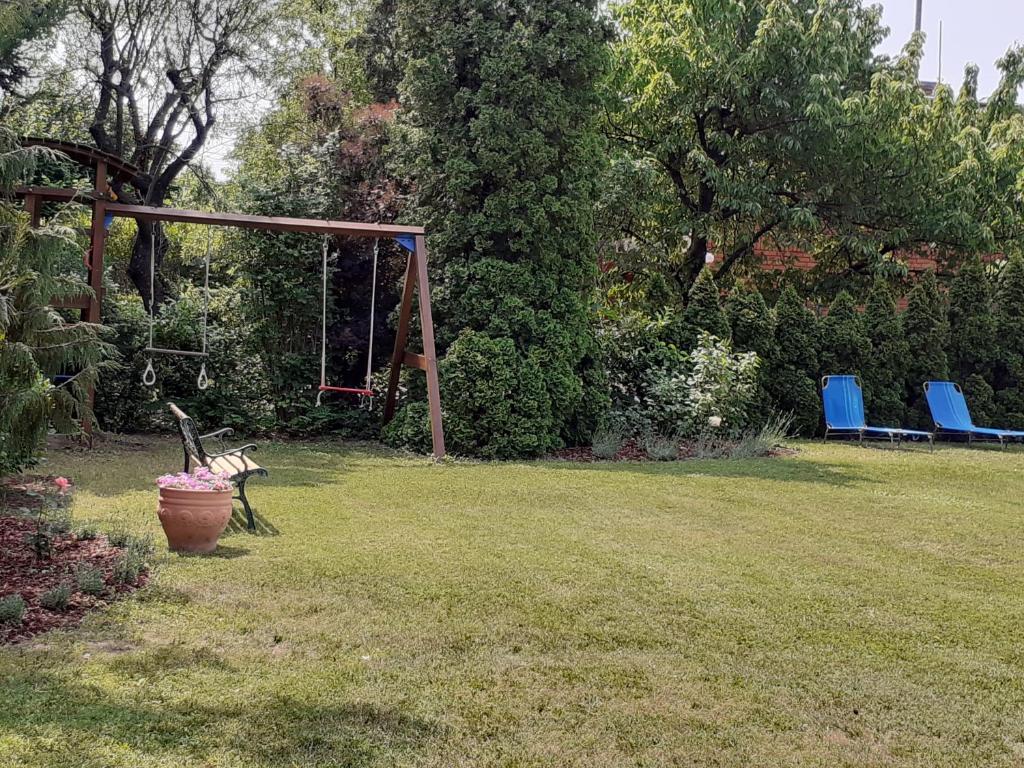 Zahrada ubytování Csopak Mariann Apartman