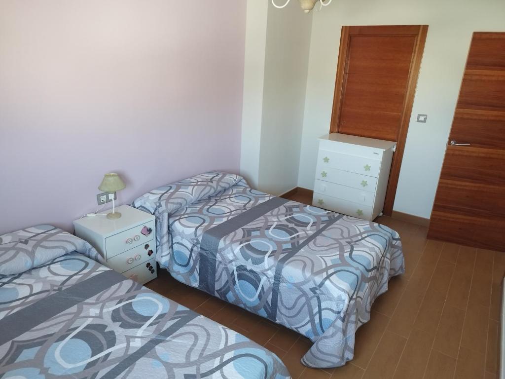 LA MANCHEGUITA DE MADRIGUERAS 5 DORMITORIOS DOBLES CHALET CON ...